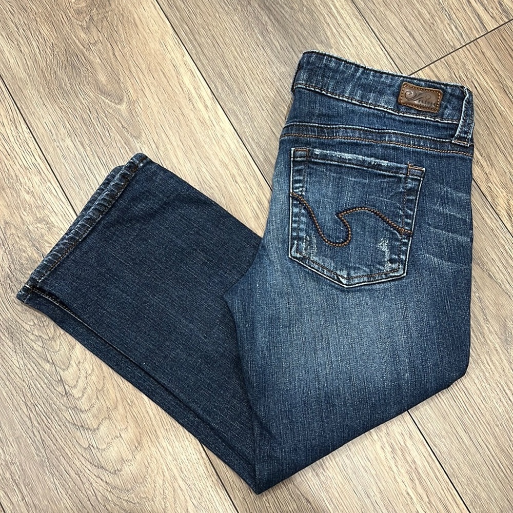 Refuge Women’s Distressed Stretchy Denim Capris/Cropped Jeans Size S - Picture 1 of 9